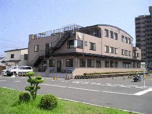 三共自動車学校は二俣川試験場での技能試験が免除されます。